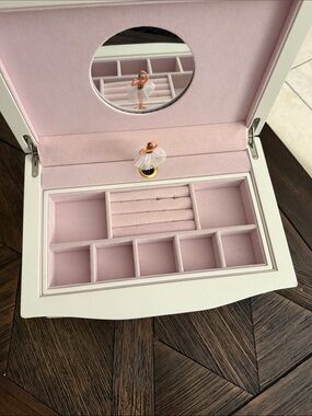 Reed & Barton Ballerina Musical Jewelry Box Pink Velvet “Nutcracker Suite”